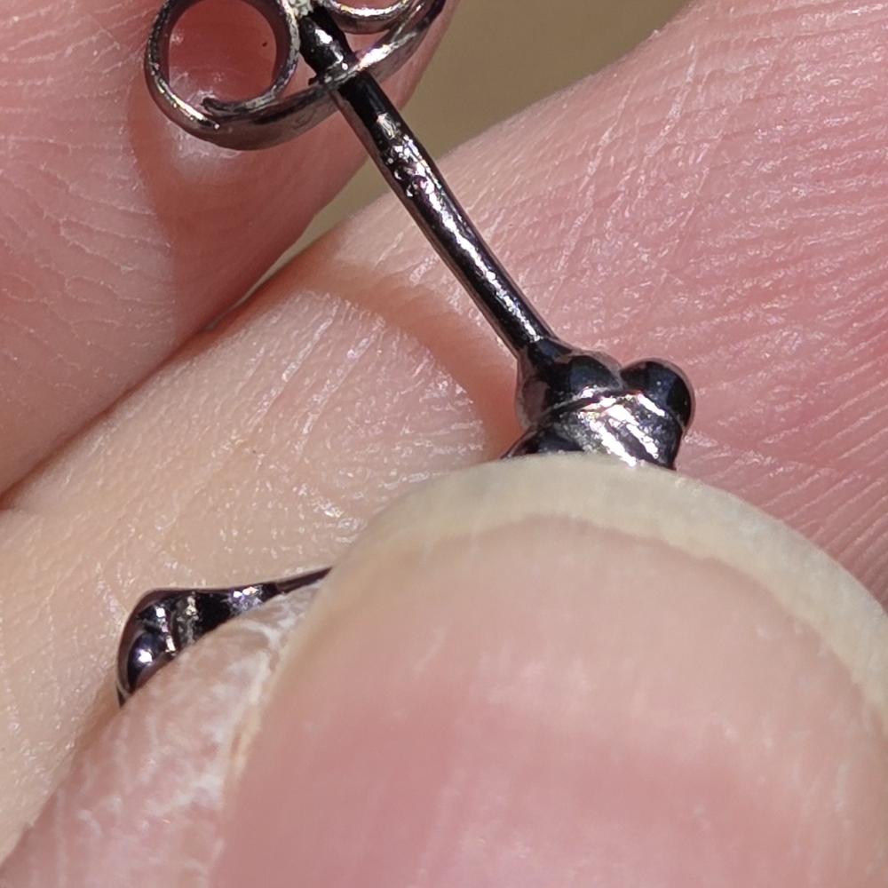 Green Onyx Sterling & Rhodium Earrings - Picture 8 of 9